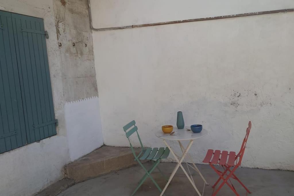 Apartment Nimes, Proche Jardins De La Fontaine *